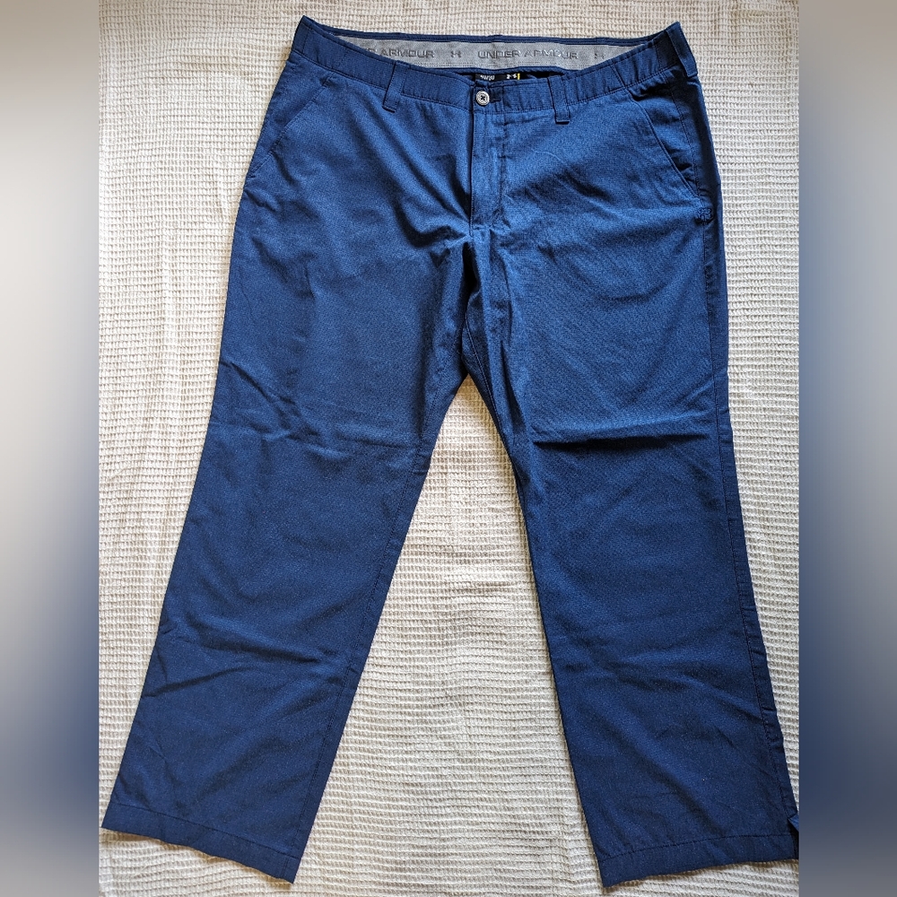 Under Armour golf pants, 40W30L